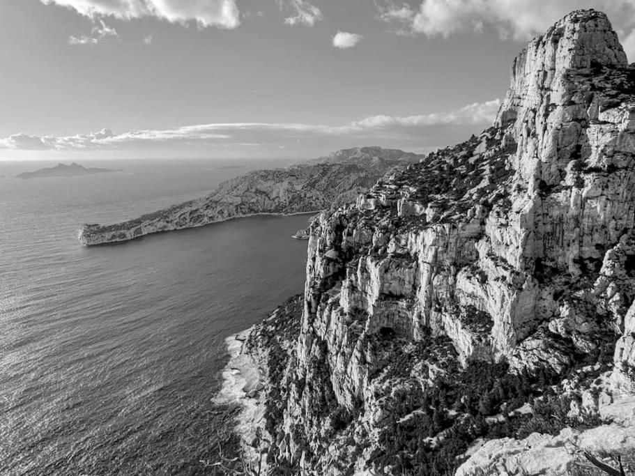 Studio Calanques Pres Du Vieux Port Marsella Exterior foto